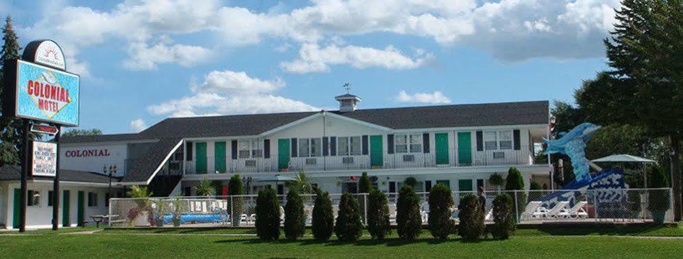 Colonial Motel Wisconsin Dells Eksteriør bilde
