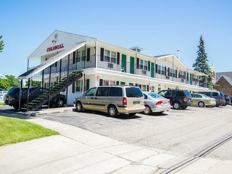Colonial Motel Wisconsin Dells Eksteriør bilde
